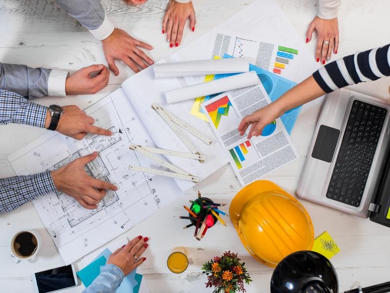 Gerenciamento de Projetos em 7 Passos no Ambiente de Coworking: Uma Abordagem Prática para Potencializar Colaboração e Eficiência