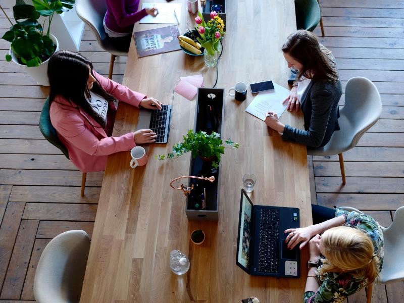 Dicas para Manter o Equilíbrio entre Vida Pessoal e Trabalho no Coworking