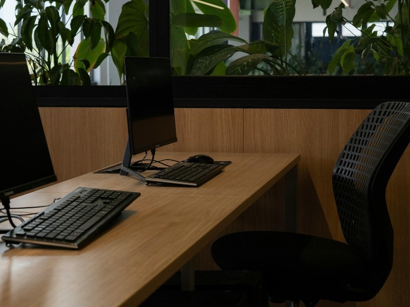 O Futuro do Trabalho Híbrido: Como os Coworkings Estão Moldando Novas Dinâmicas Profissionais
