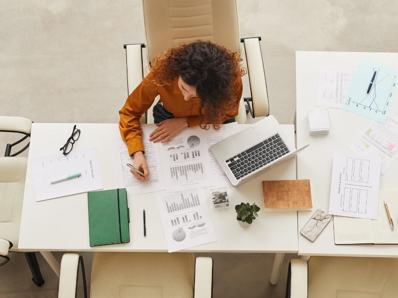 Sua Rotina Está Sabotando Seu Sucesso Profissional? Descubra Como o Ambiente Certo Pode Transformar Sua Carreira